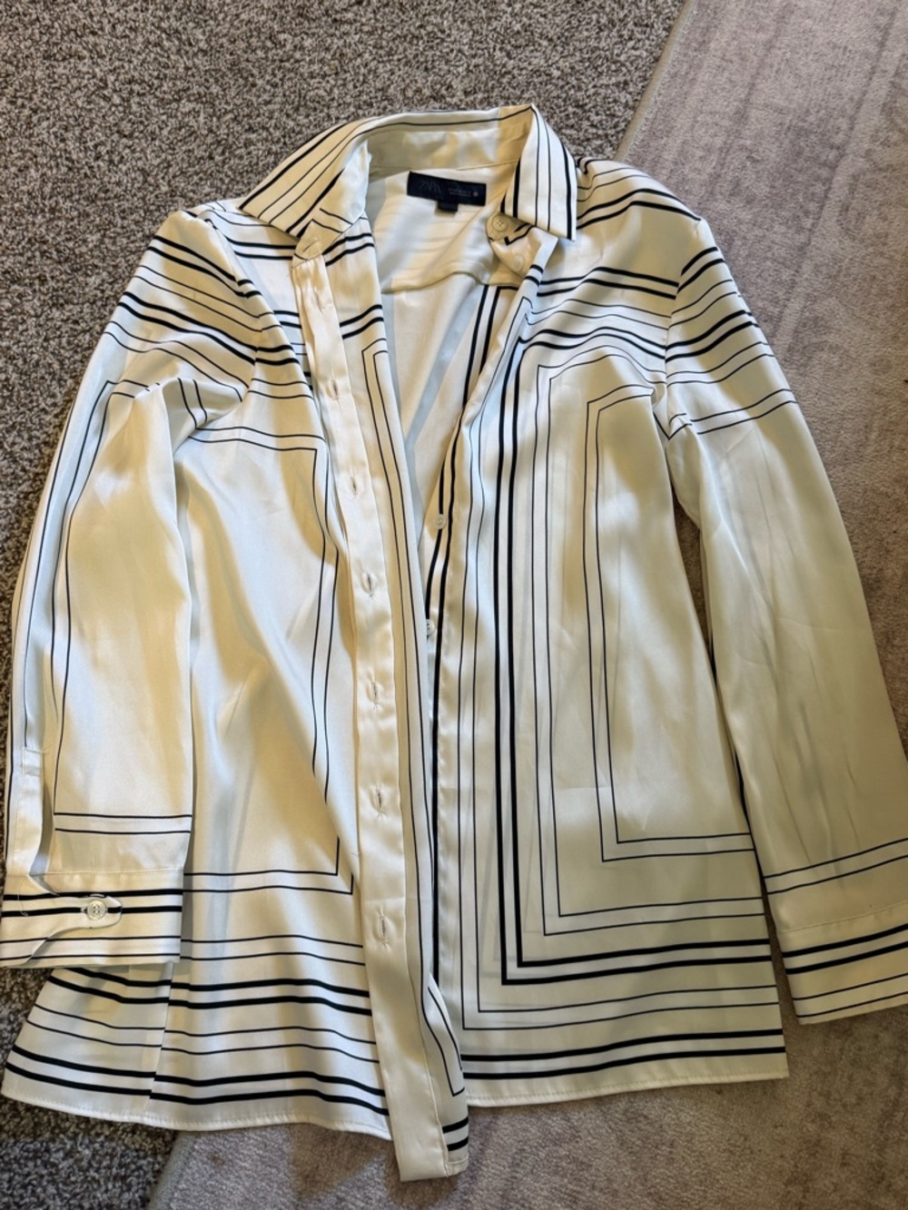 Zara Cream Button-Up Blouse with Black Geometric Stripes